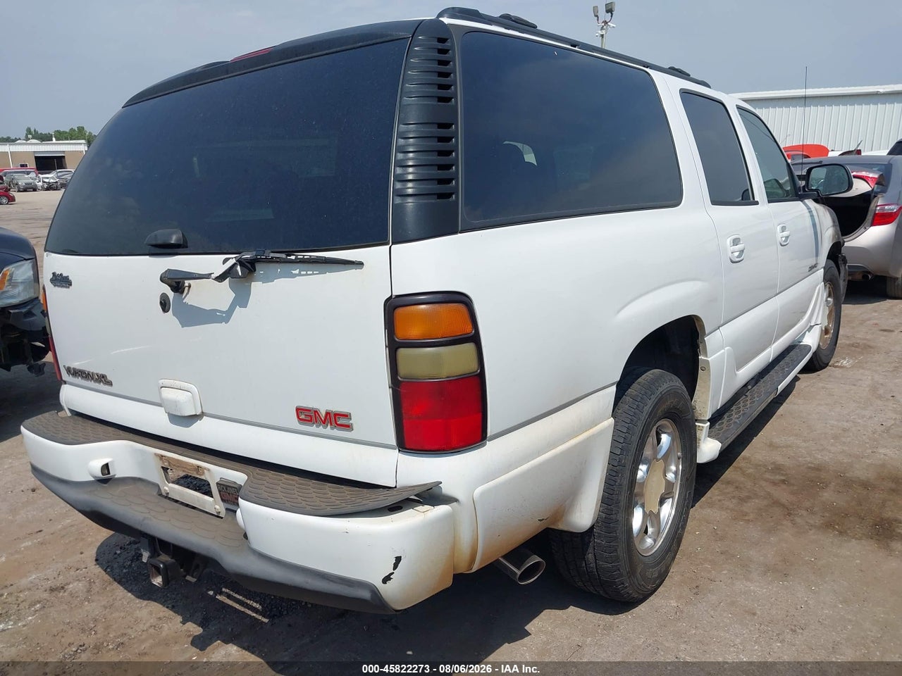 2006 GMC YUKON XL 1500 DENALI · 4/11