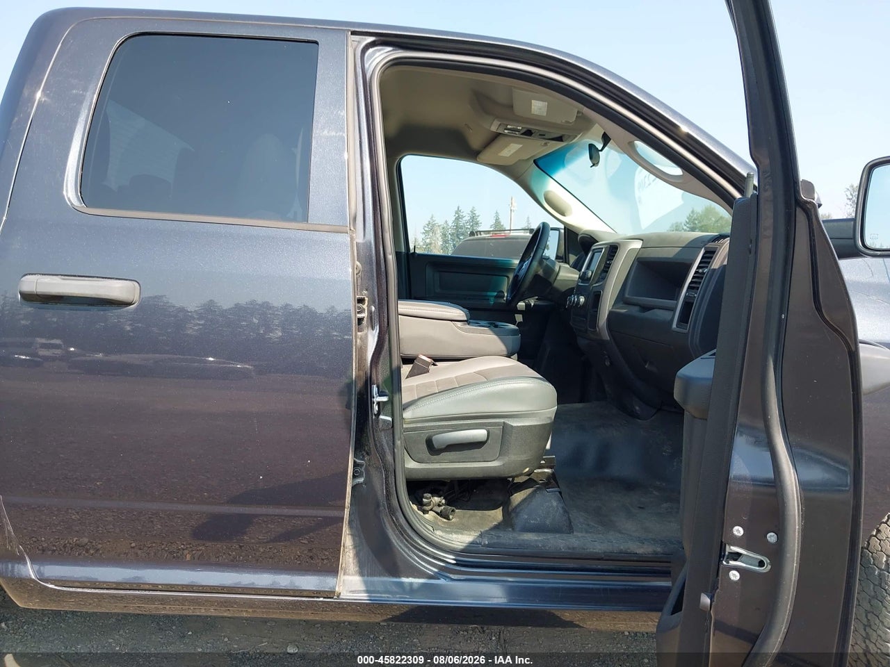 2017 RAM 1500 TRADESMAN  4X2 6'4 BOX · 5/11