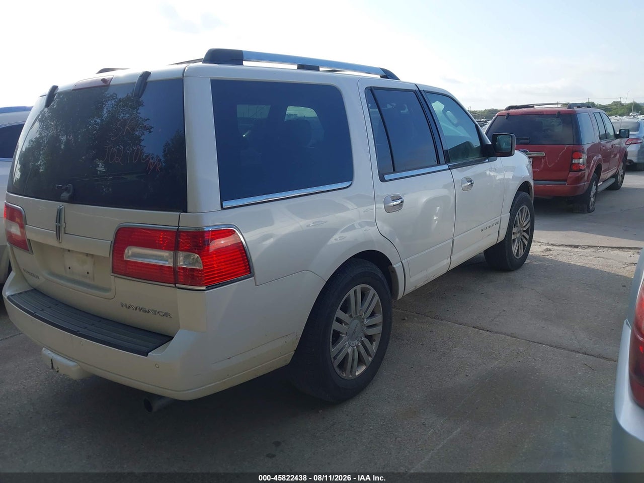 2011 LINCOLN NAVIGATOR · 4/11