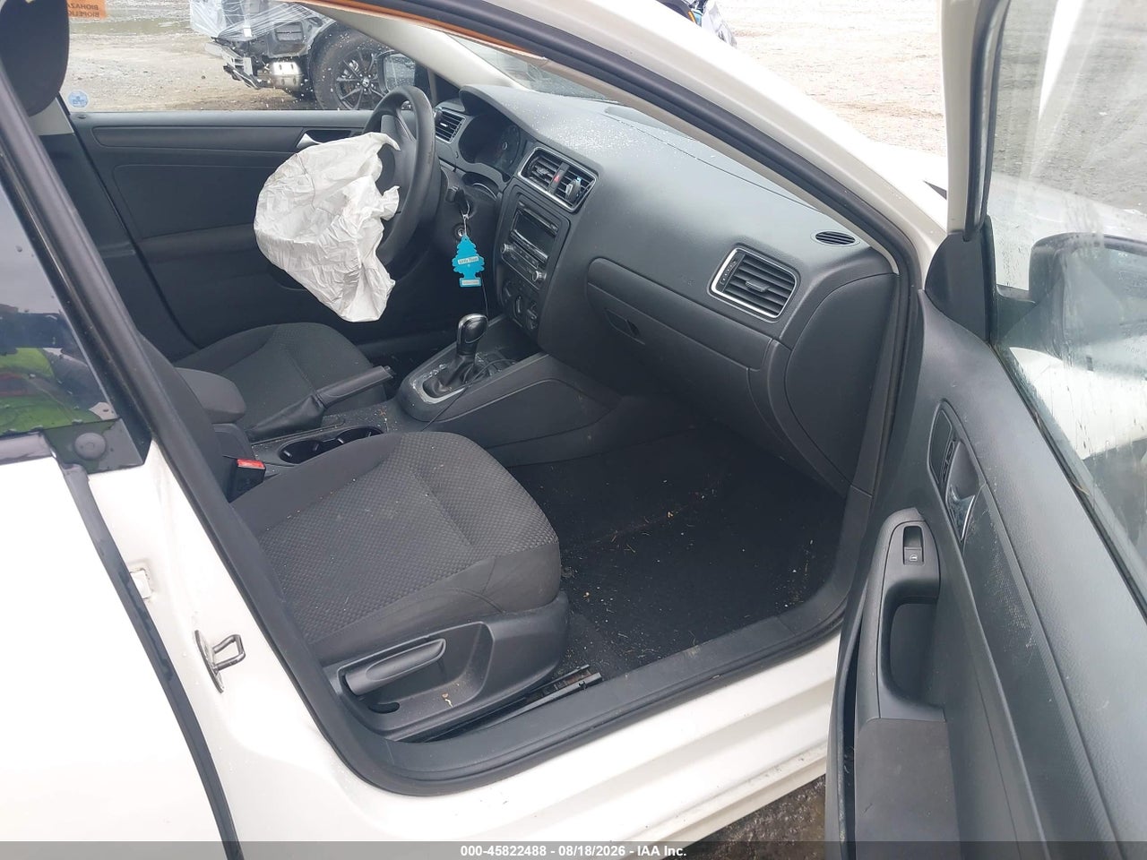 2012 VOLKSWAGEN JETTA 2.0L S · 5/11