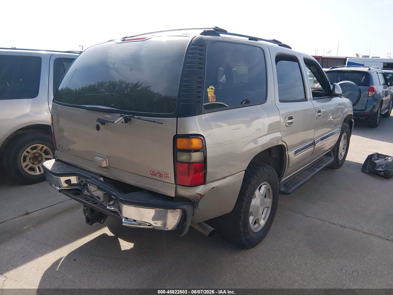 2004 GMC YUKON SLT · 4/11