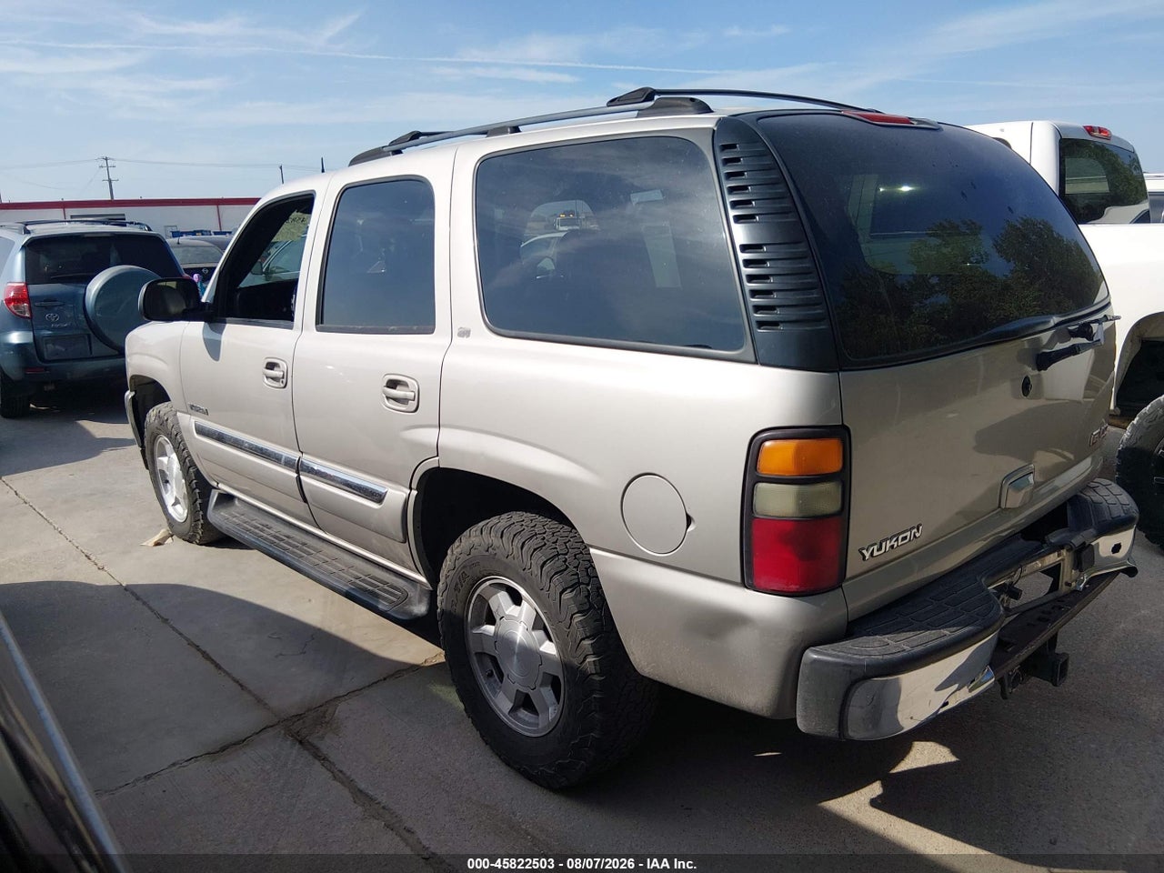 2004 GMC YUKON SLT · 3/11