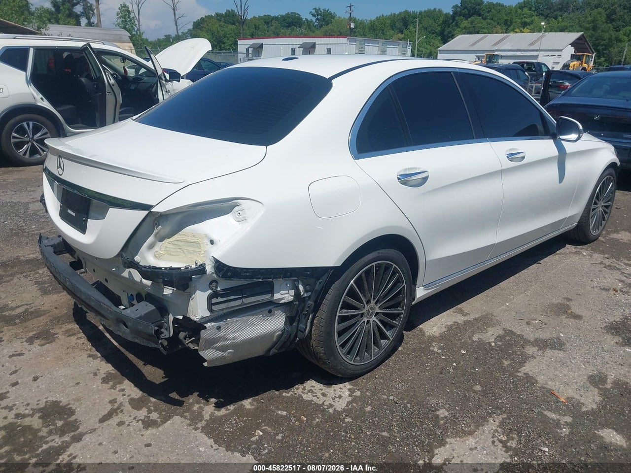 2019 MERCEDES-BENZ C 300 · 4/11