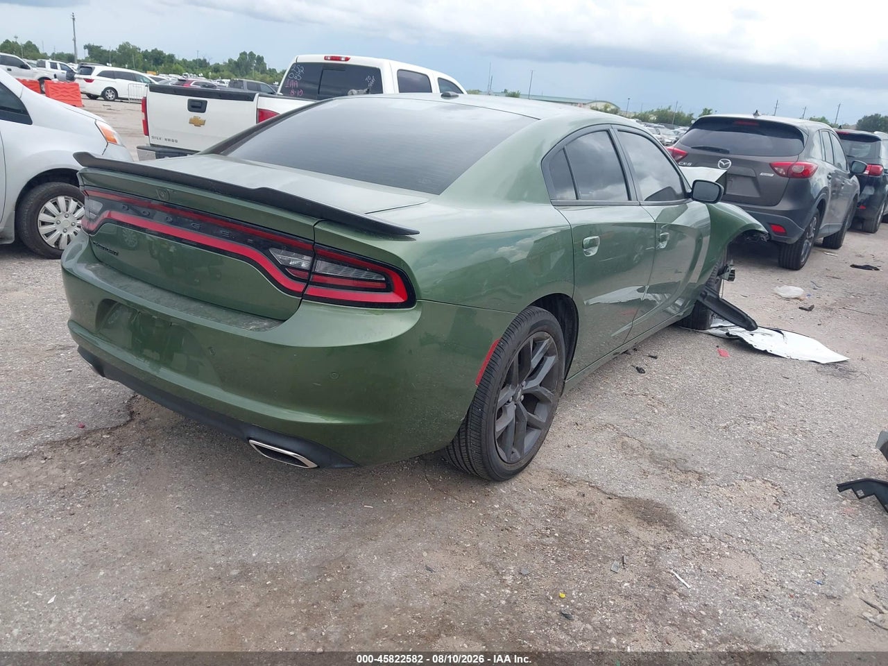 2022 DODGE CHARGER SXT RWD · 4/11