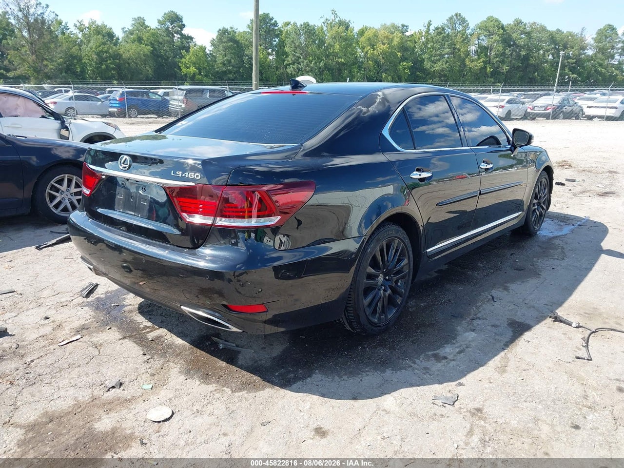2016 LEXUS LS 460 · 4/11