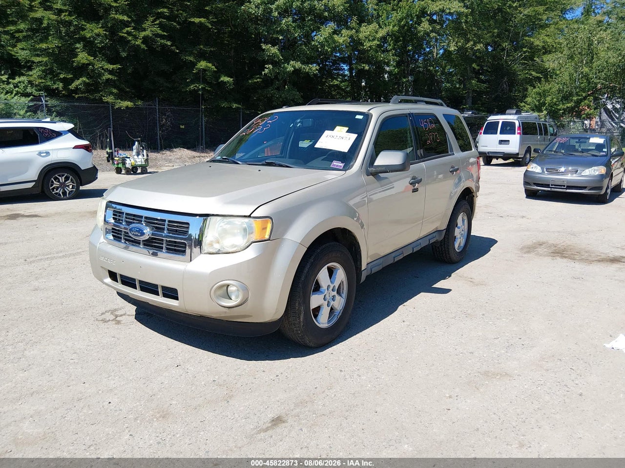 1FMCU0DG3AK****** · 2010 FORD ESCAPE XLT · 2/11