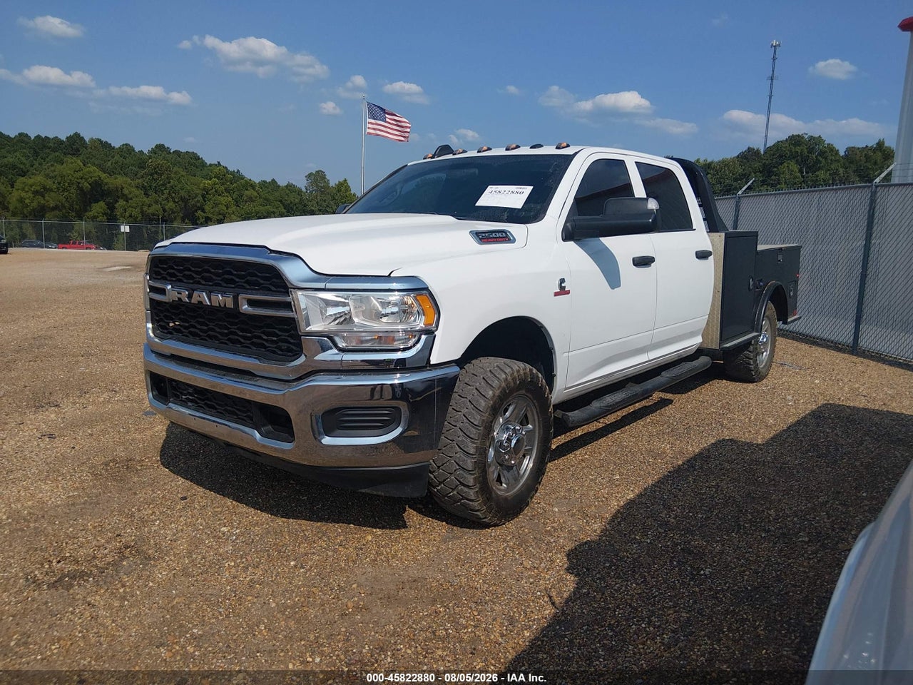 2021 RAM 2500 TRADESMAN  4X4 8' BOX · 2/11