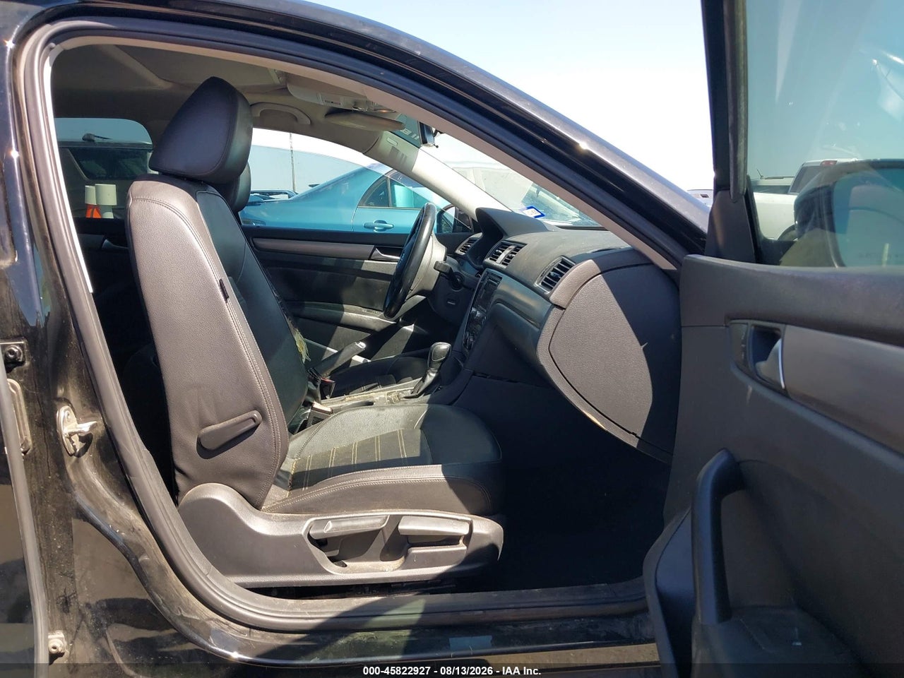 2015 VOLKSWAGEN PASSAT 1.8T SE · 5/11
