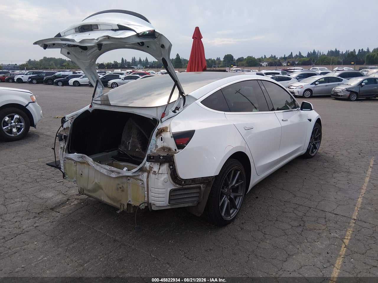 2018 TESLA MODEL 3 LONG RANGE/PERFORMANCE · 4/9