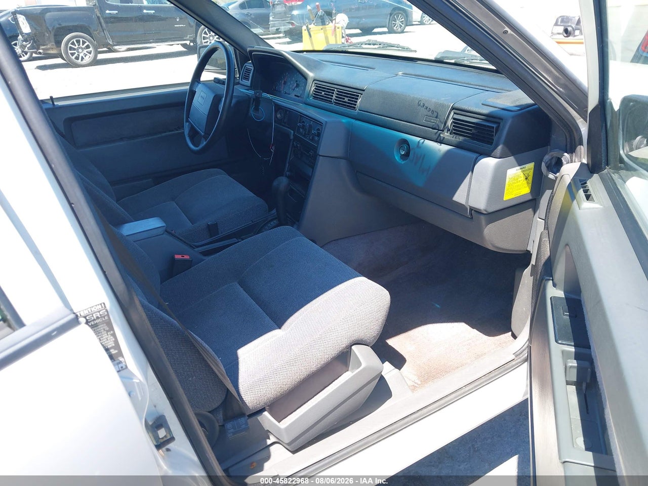 1994 VOLVO 940   · 5/11
