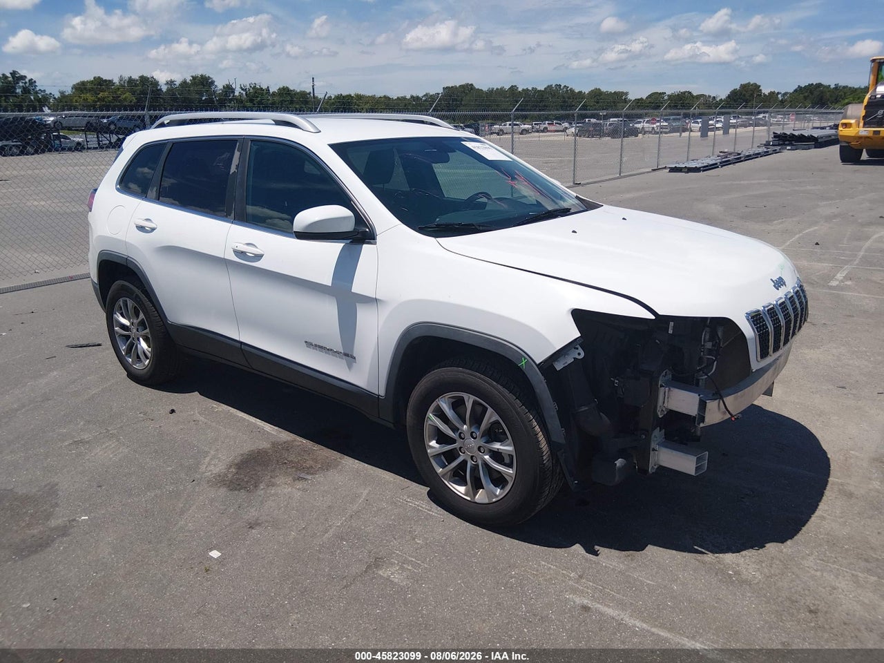 1C4PJMLN5KD****** · 2019 JEEP CHEROKEE LATITUDE PLUS 4X4