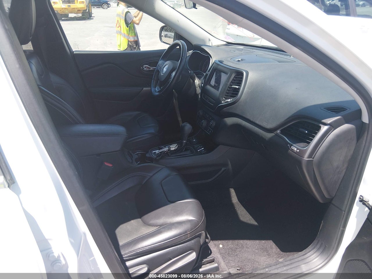 2019 JEEP CHEROKEE LATITUDE PLUS 4X4 · 5/11