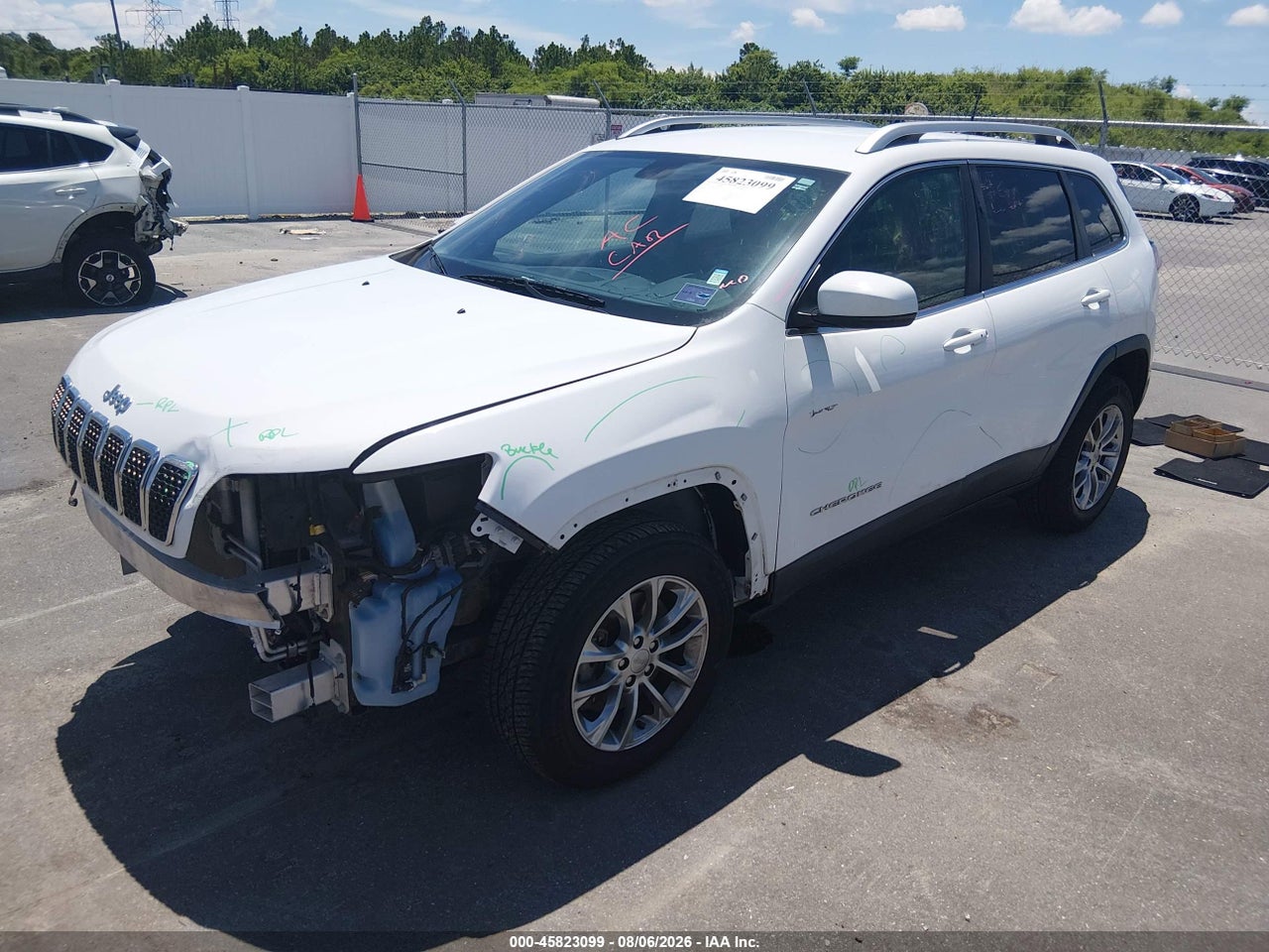 2019 JEEP CHEROKEE LATITUDE PLUS 4X4 · 2/11