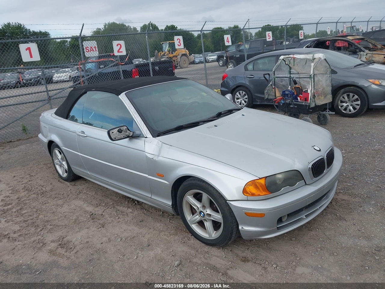 WBABS33402P****** · 2002 BMW 325CI