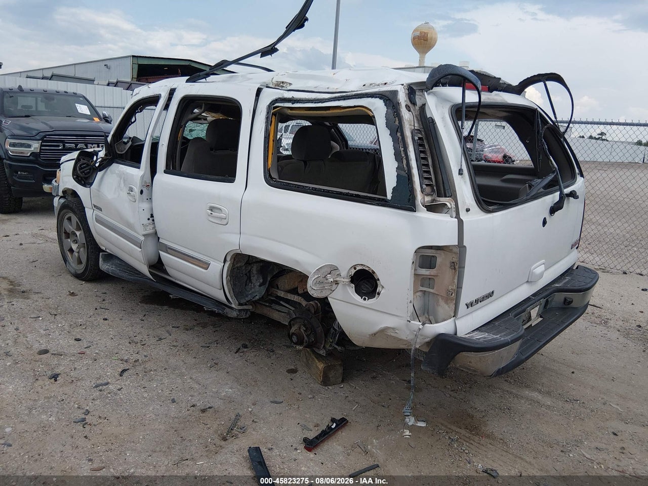 2004 GMC YUKON SLE · 3/10