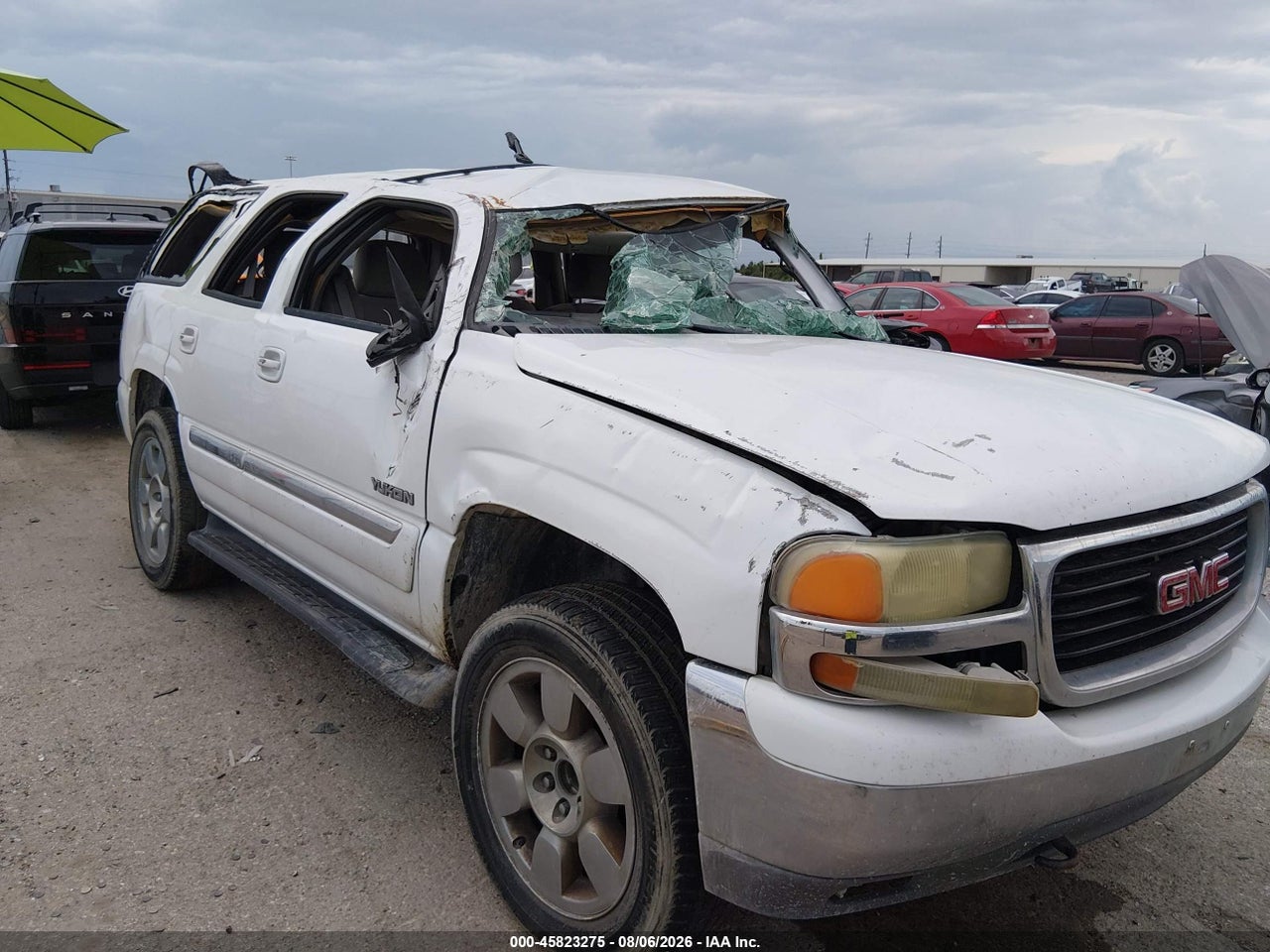 2004 GMC YUKON SLE · 6/10