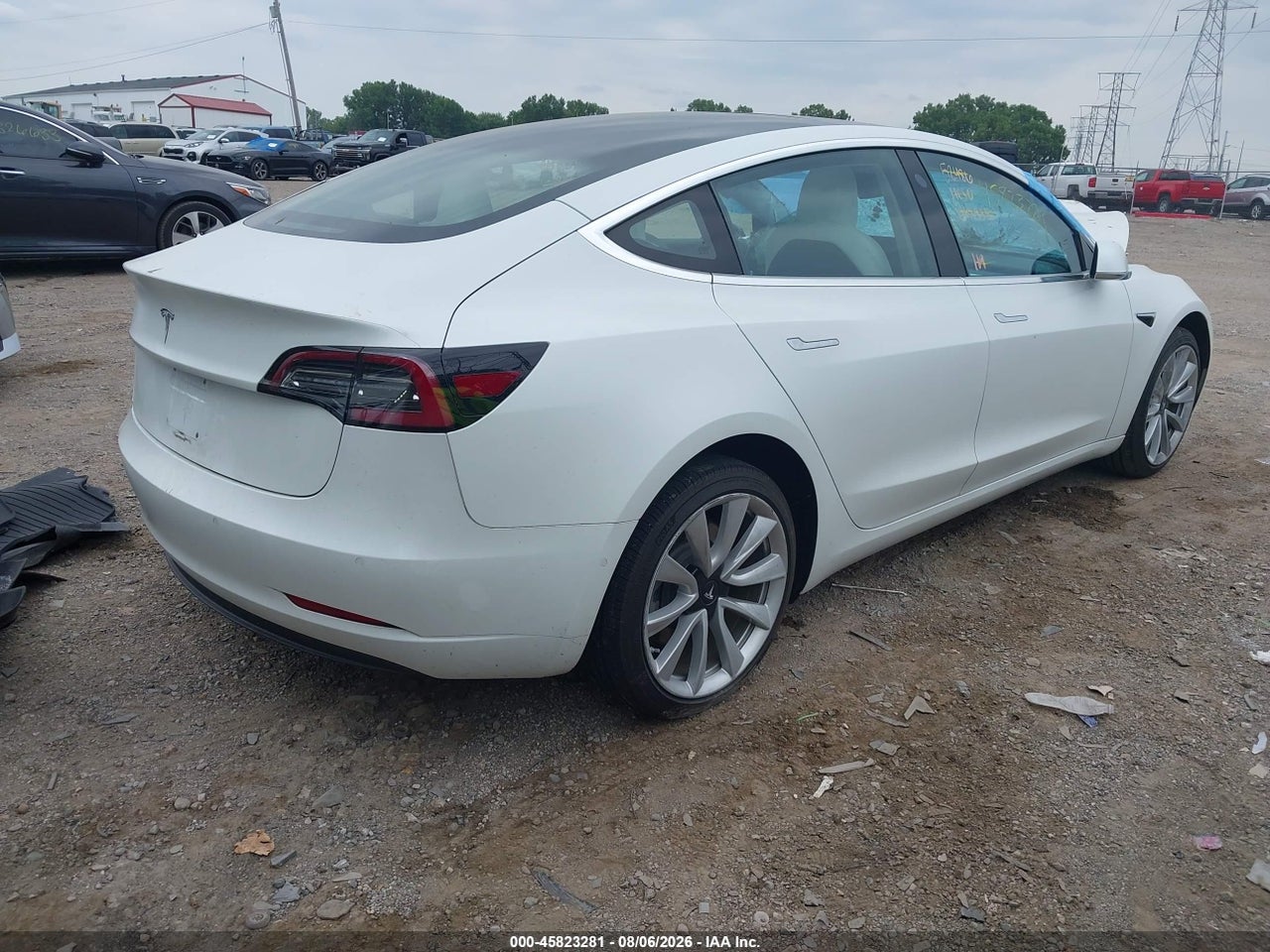 2018 TESLA MODEL 3 LONG RANGE/PERFORMANCE · 4/9
