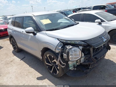 JA4J3TA8XNZ****** · 2022 MITSUBISHI OUTLANDER ES 2.5 2WD
