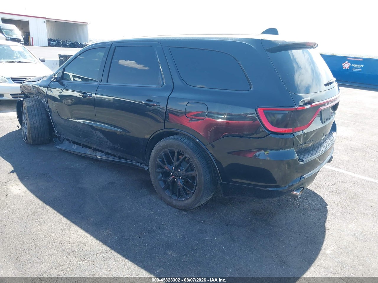1C4SDJCT6GC****** · 2016 DODGE DURANGO R/T · 3/11