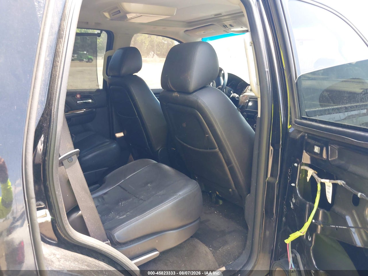 1GKS1EEF2BR****** · 2011 GMC YUKON DENALI · 8/11
