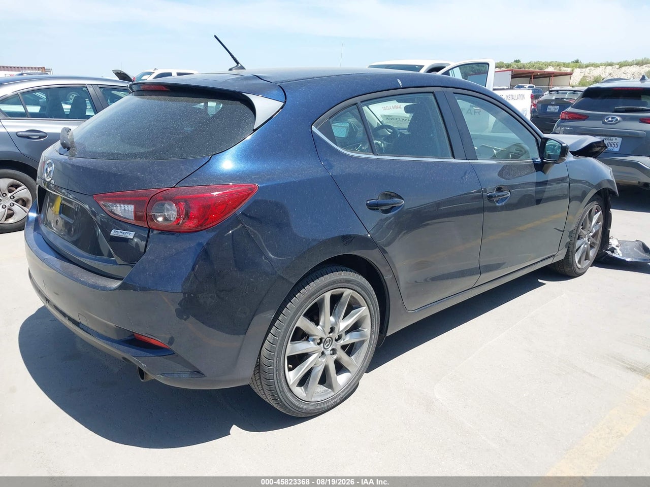 2018 MAZDA MAZDA3 TOURING · 4/11