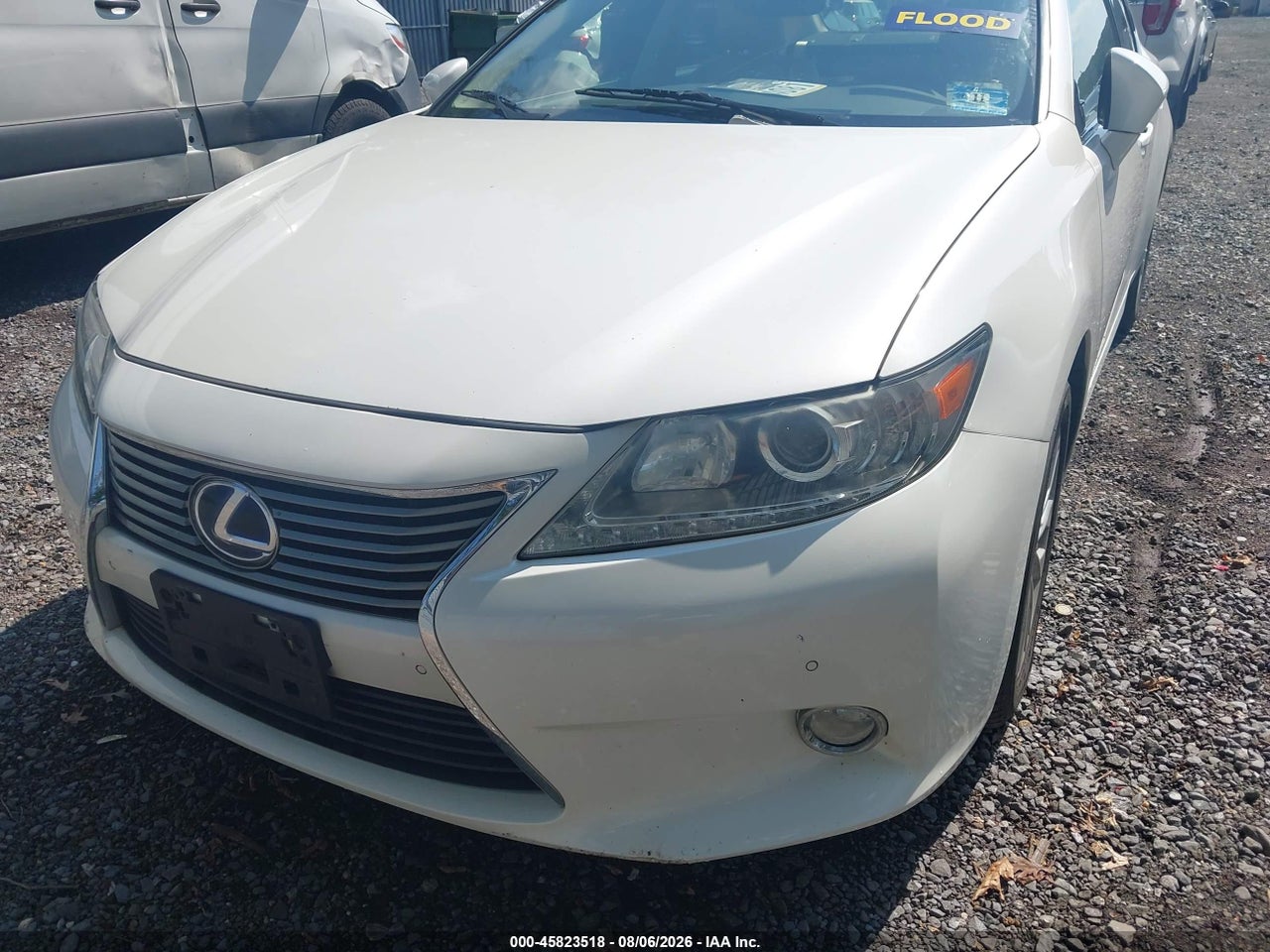 2013 LEXUS ES 300H · 6/11