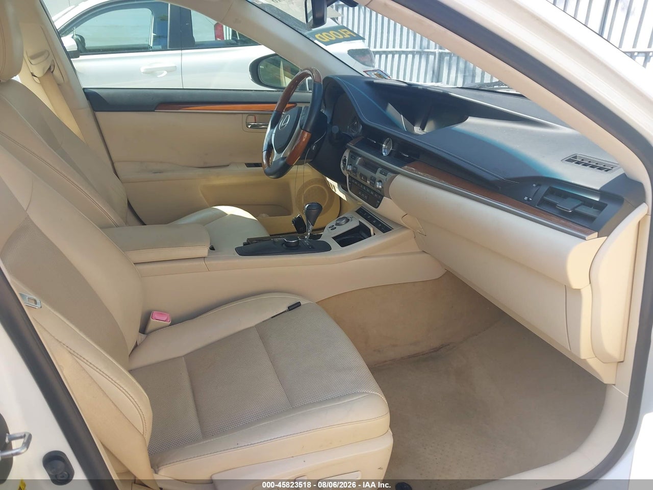 2013 LEXUS ES 300H · 5/11