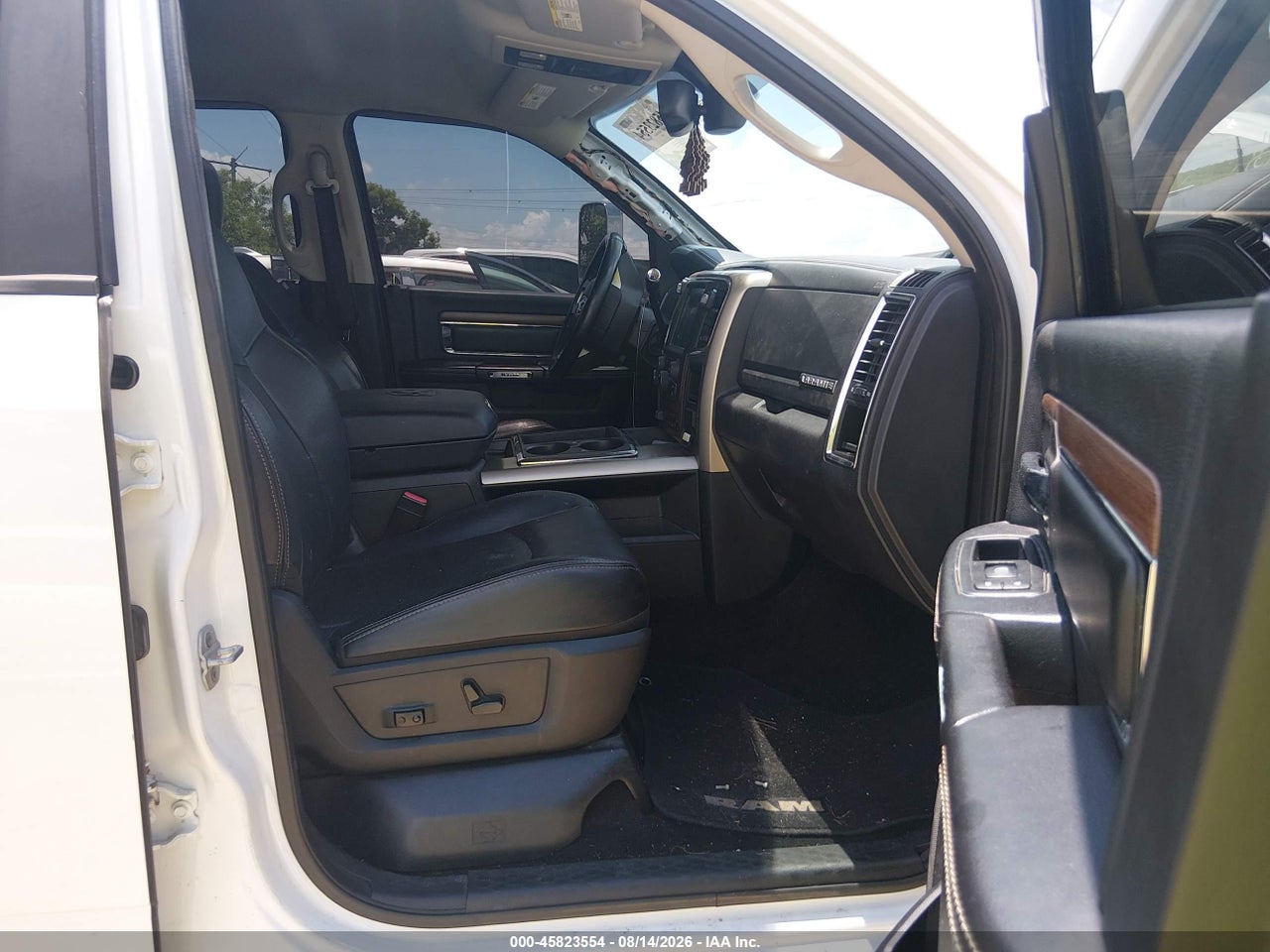 2013 RAM 2500 LARAMIE · 5/11