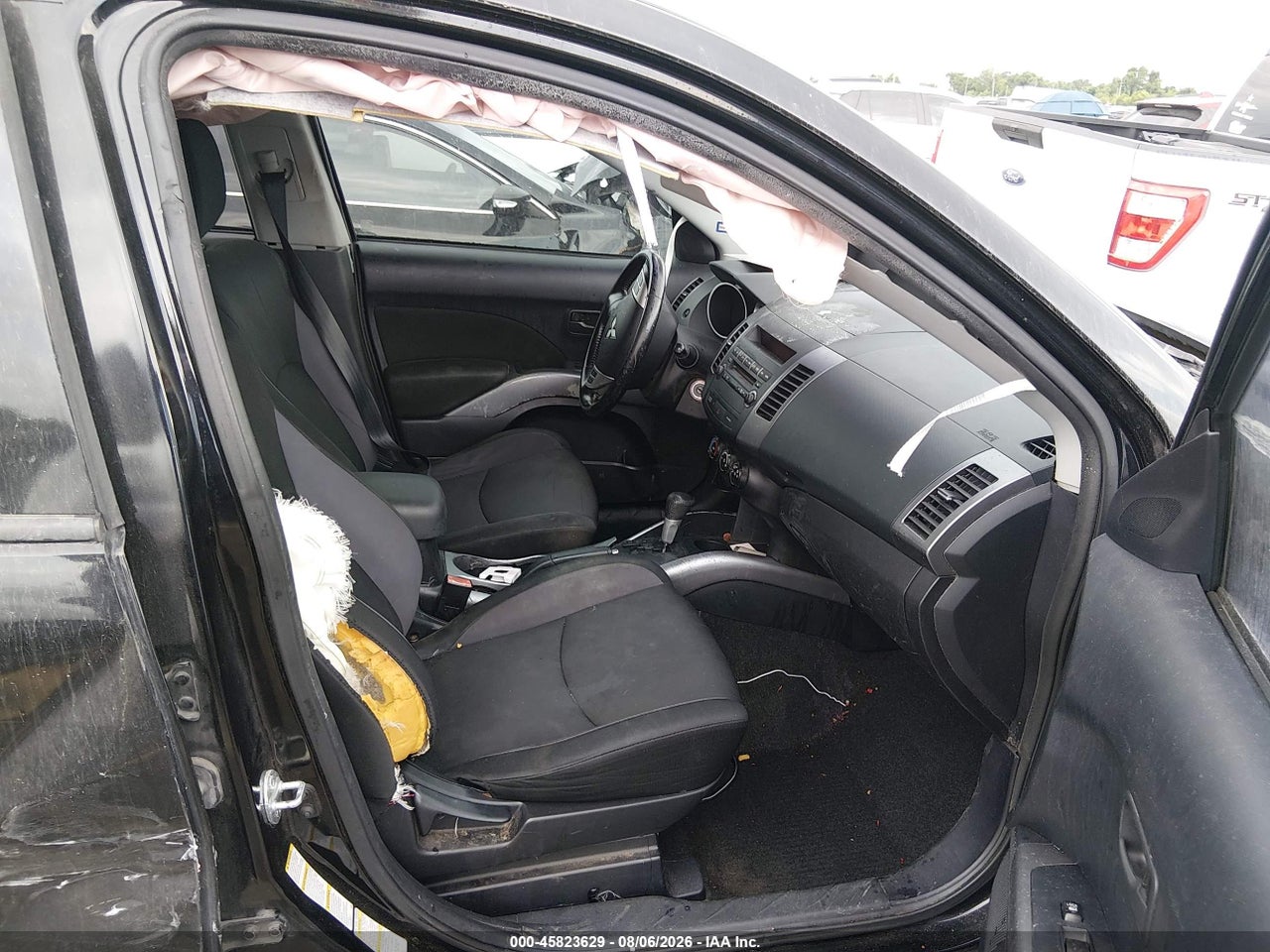 2008 MITSUBISHI OUTLANDER ES · 5/11