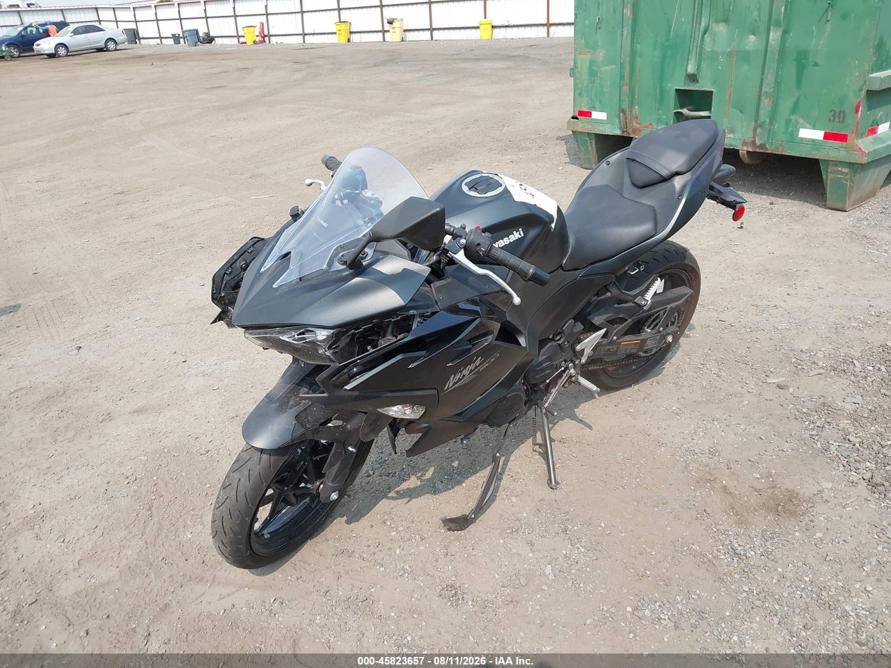 2026 KAWASAKI EX500 · 2/11
