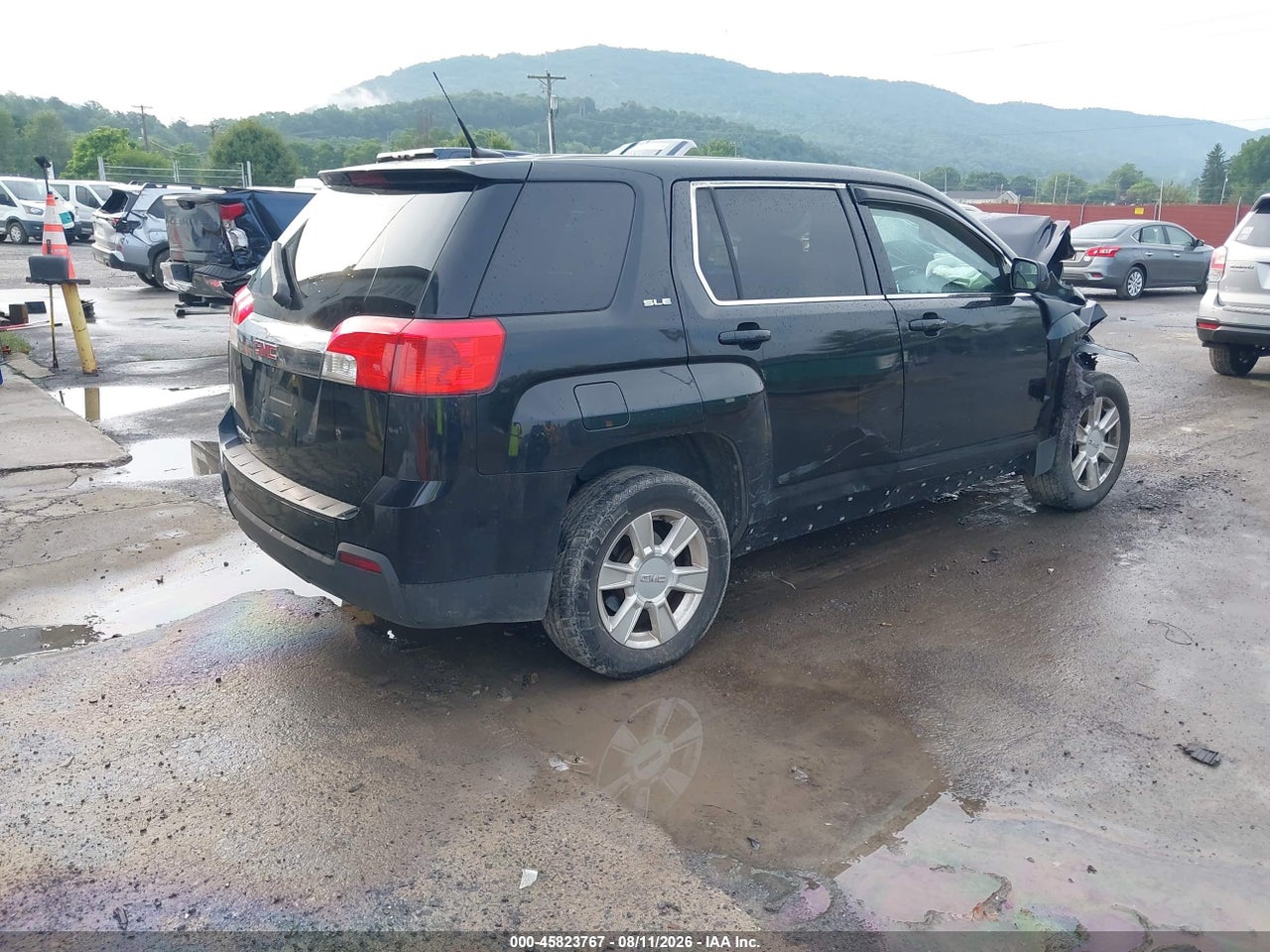 2011 GMC TERRAIN SLE-1 · 4/11
