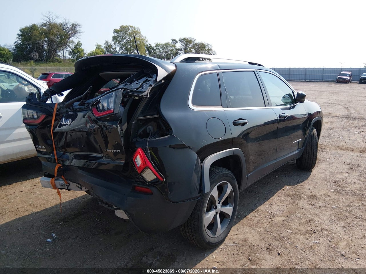2019 JEEP CHEROKEE LIMITED 4X4 · 4/10