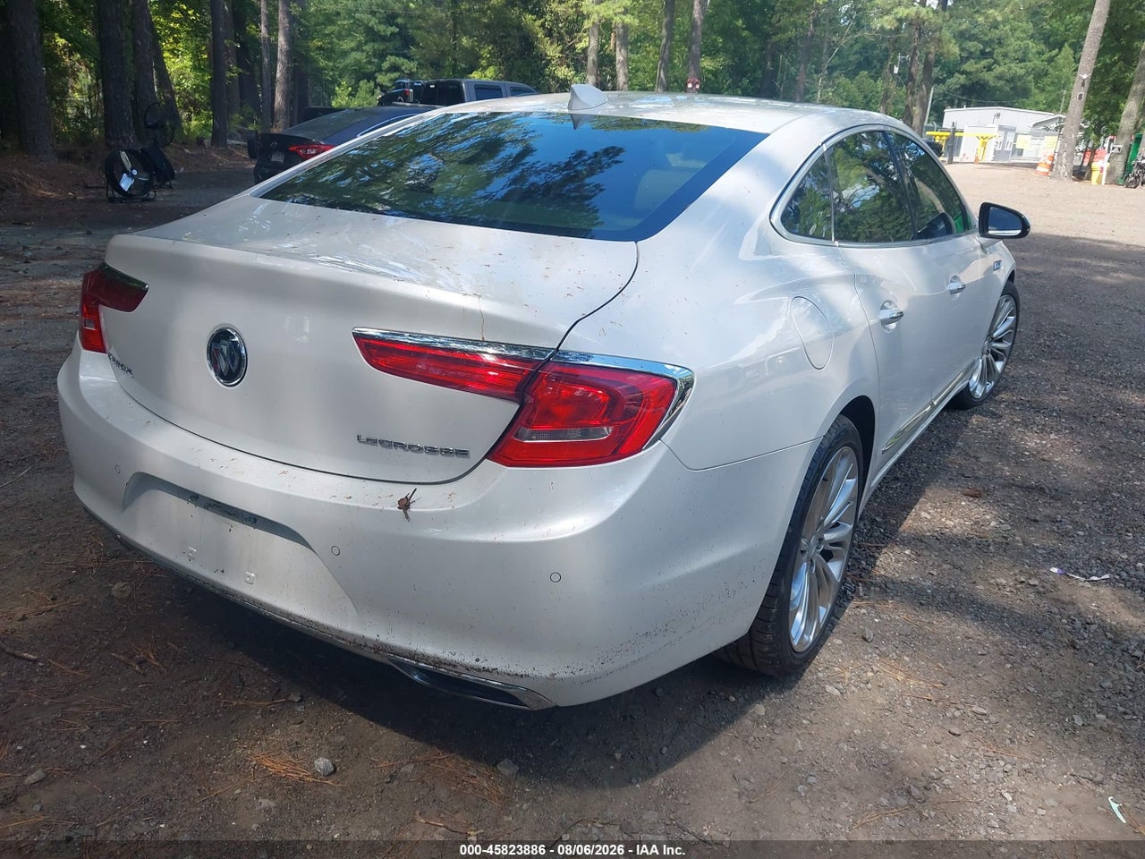 2017 BUICK LACROSSE PREMIUM · 4/11
