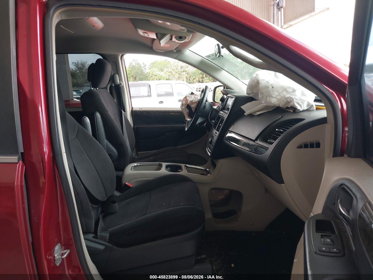 2011 DODGE GRAND CARAVAN CREW · 5/11