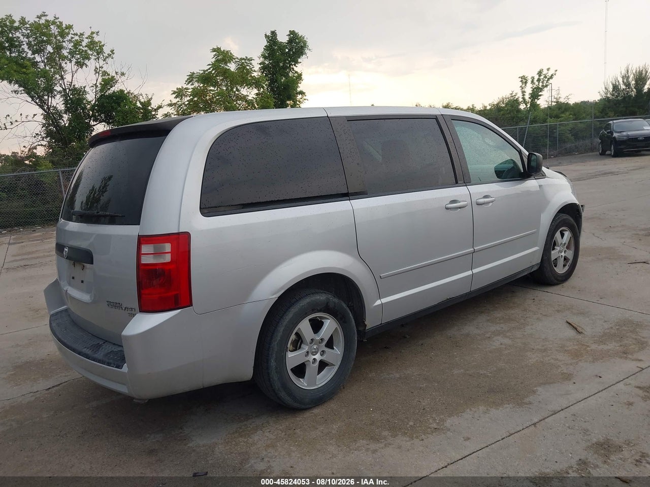 2010 DODGE GRAND CARAVAN SE · 4/11