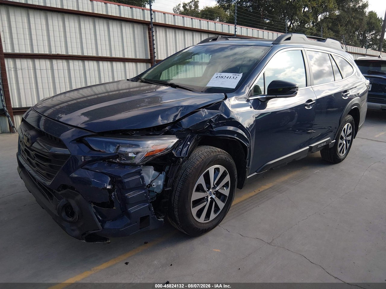 2025 SUBARU OUTBACK PREMIUM · 2/11