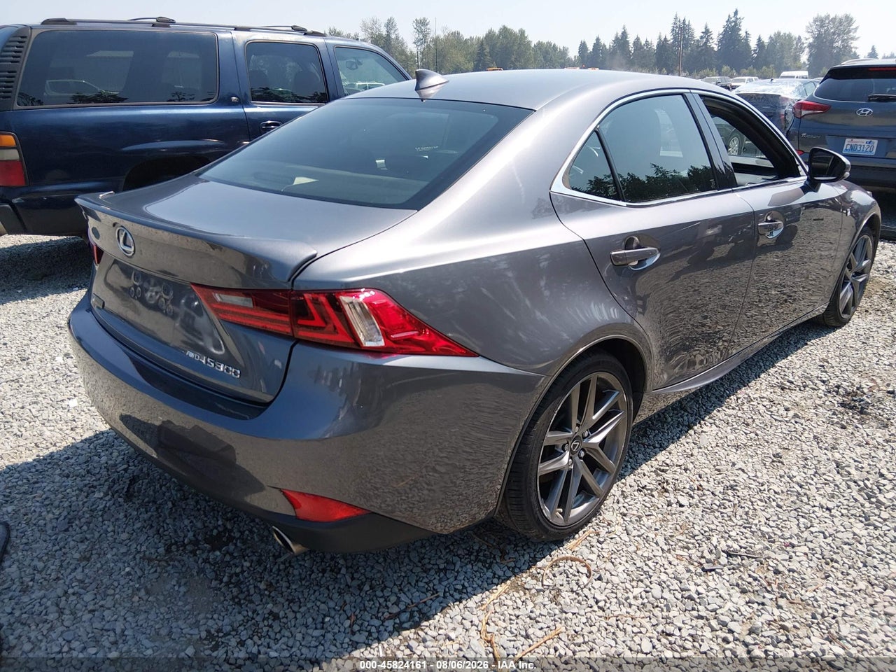 2016 LEXUS IS 300 · 4/11