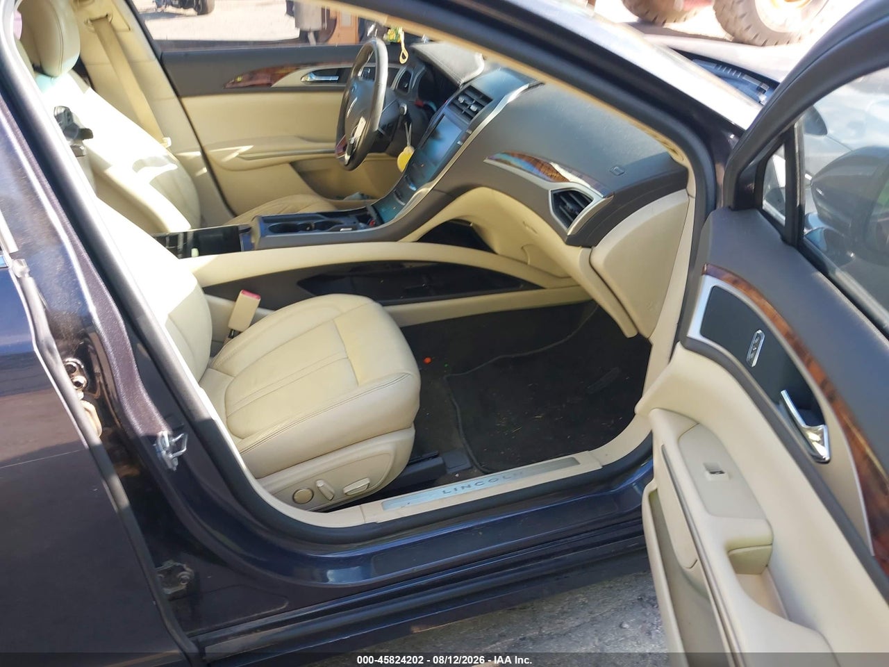 2014 LINCOLN MKZ · 5/11