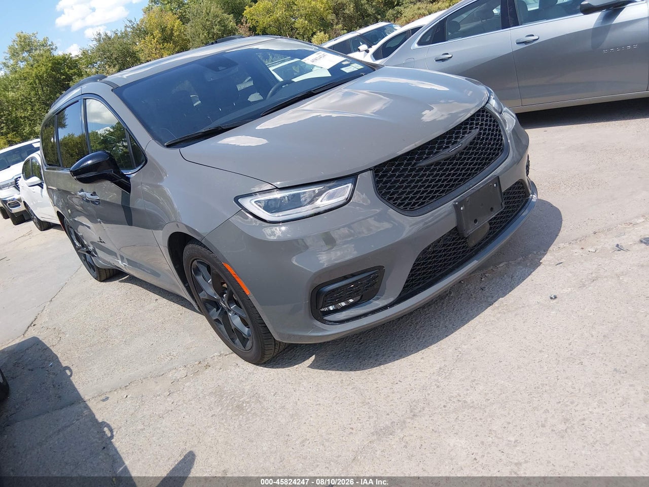 2C4RC1GG8SR****** · 2025 CHRYSLER PACIFICA LIMITED