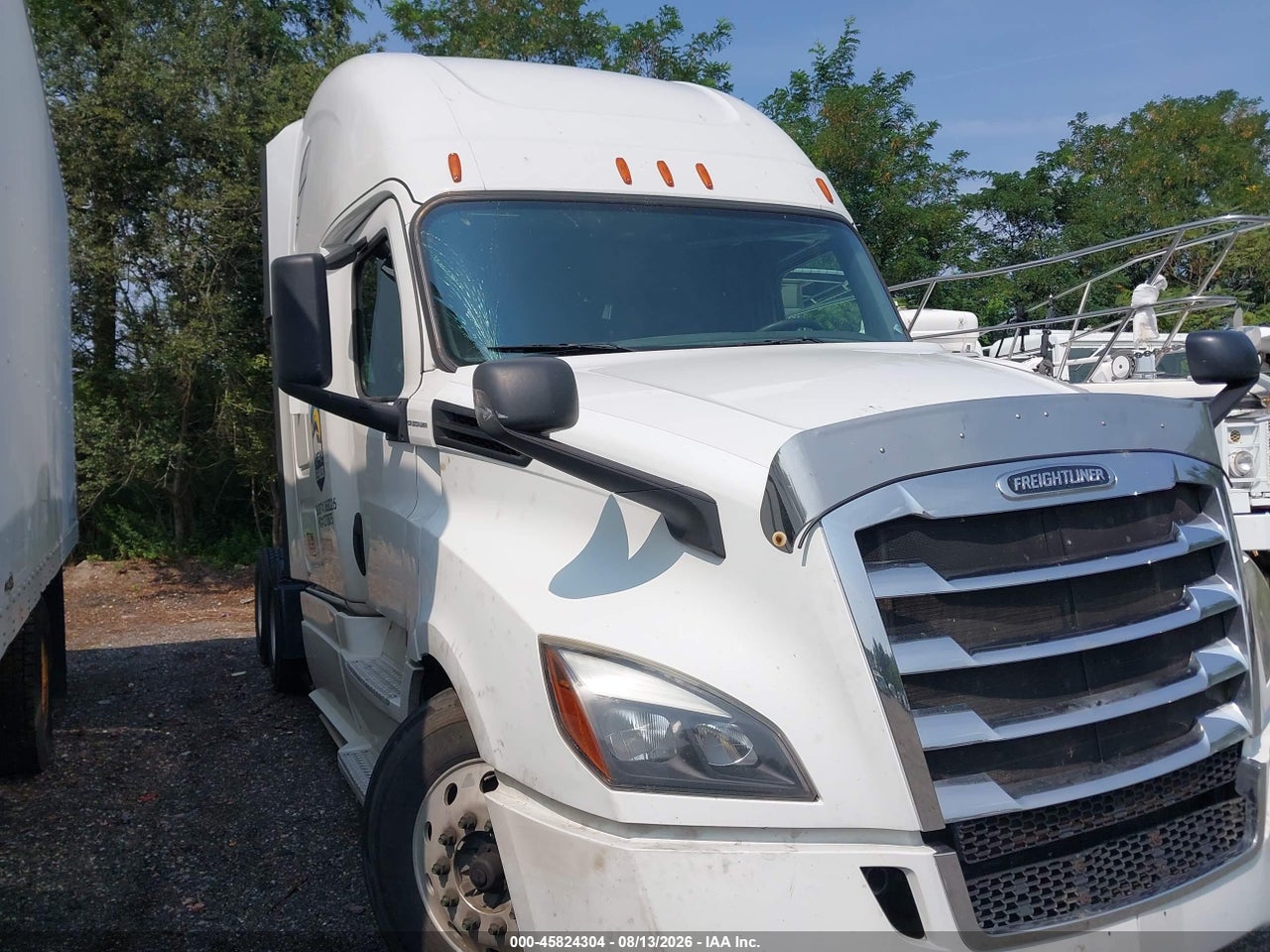 3AKJHHDR9KS****** · 2019 FREIGHTLINER NEW CASCADIA 126