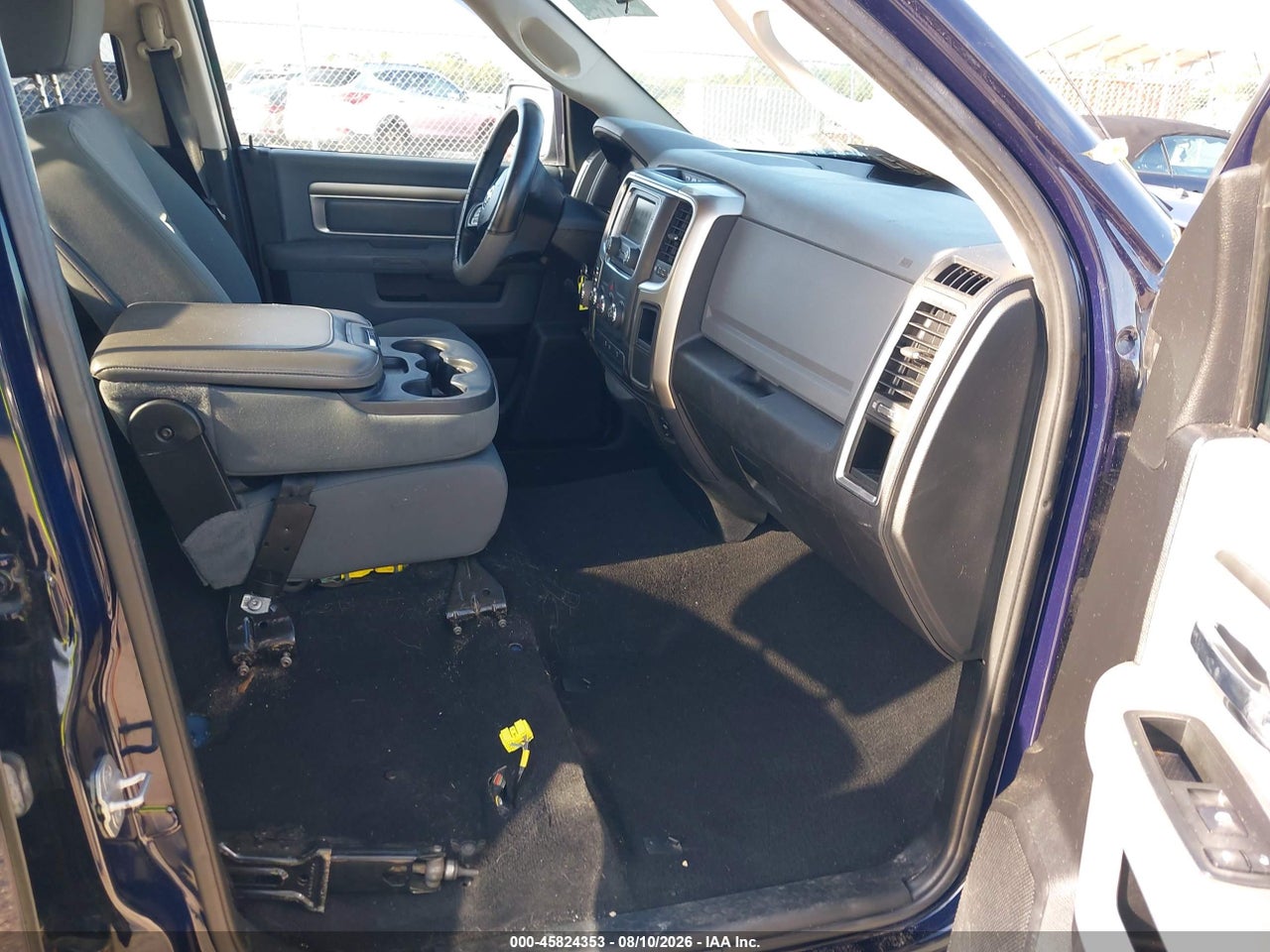 2013 RAM 1500 SLT · 5/11