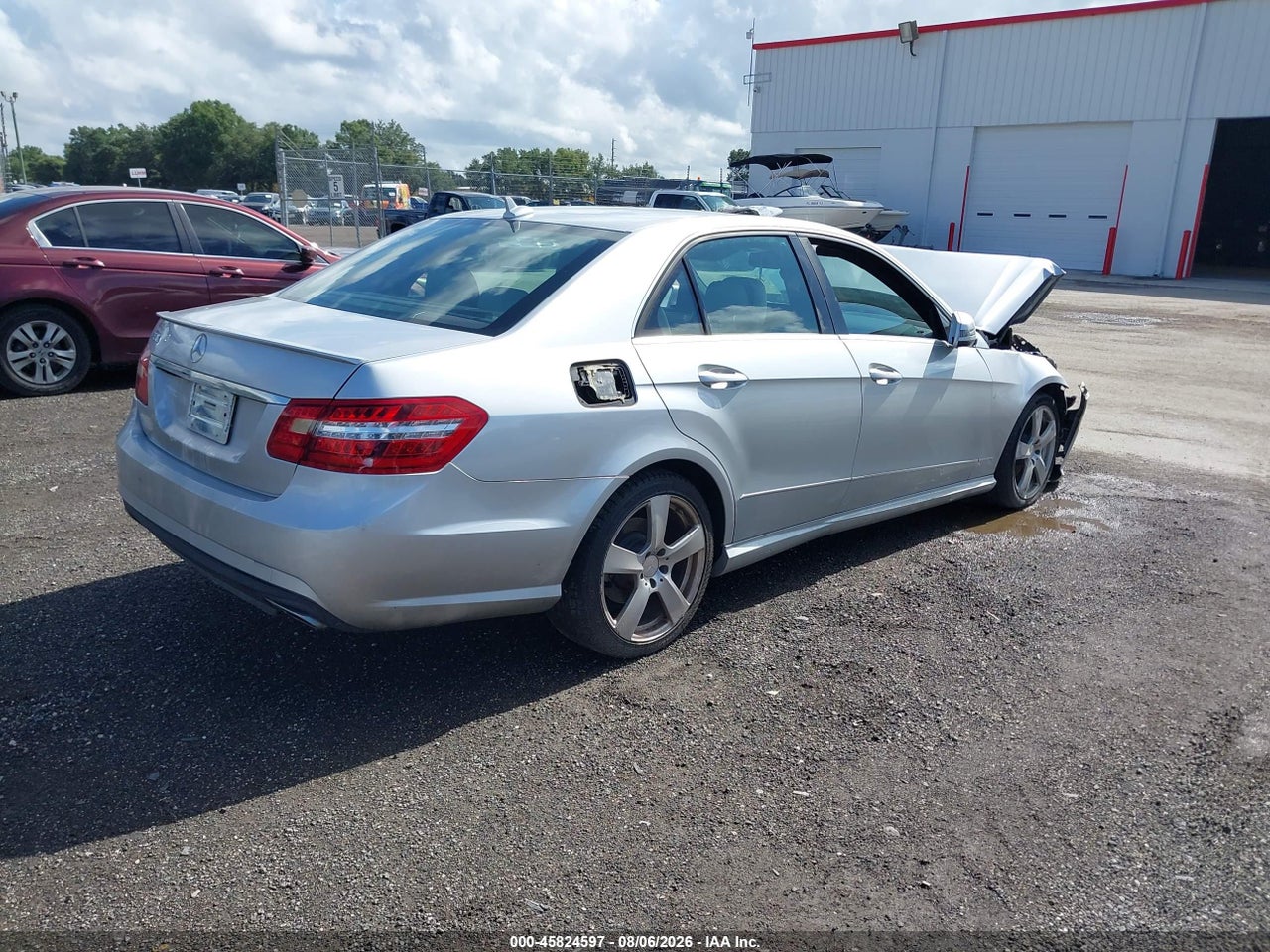 2011 MERCEDES-BENZ E 350 · 4/11