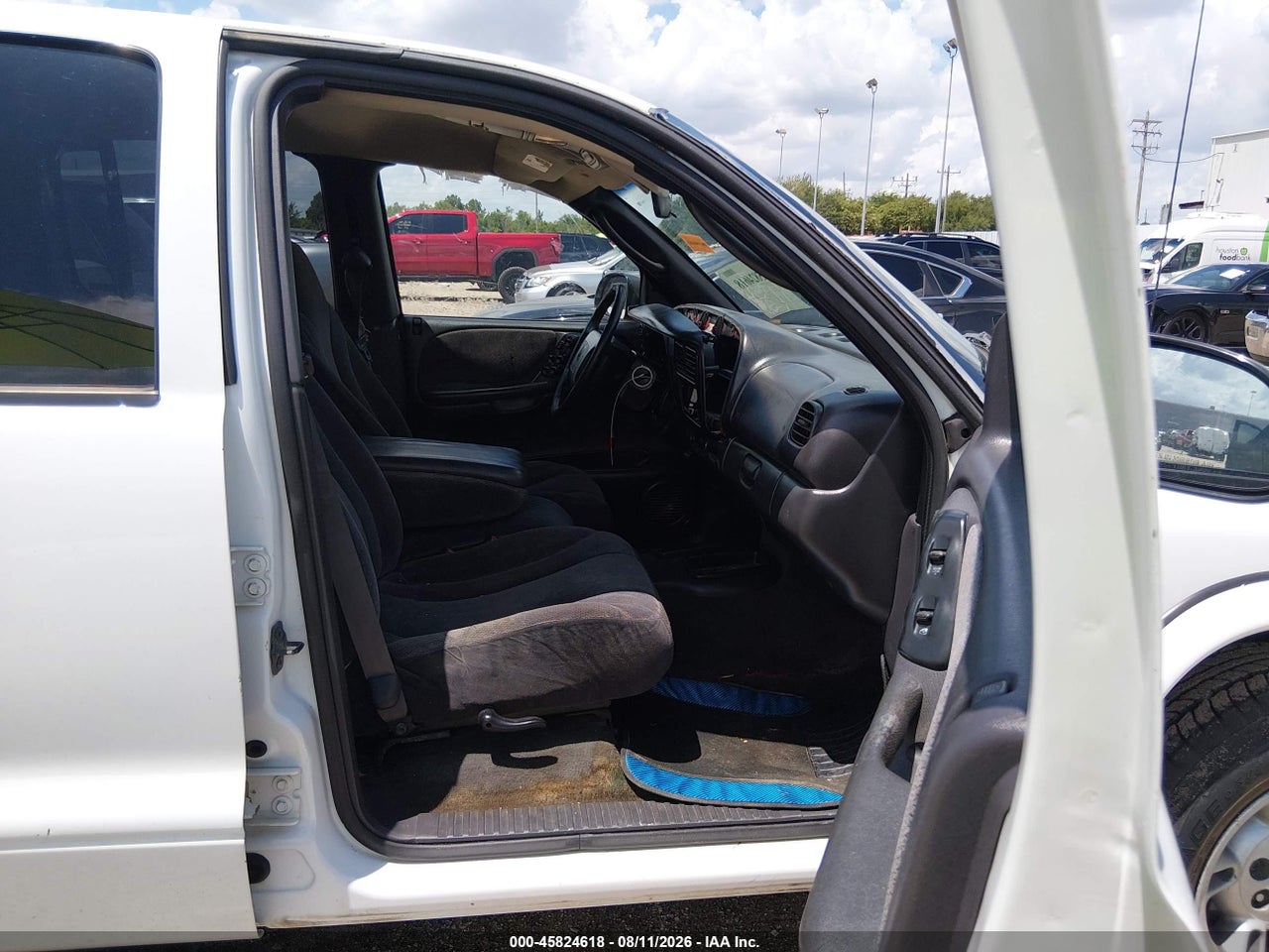 2000 DODGE DAKOTA SLT/SPORT · 5/11