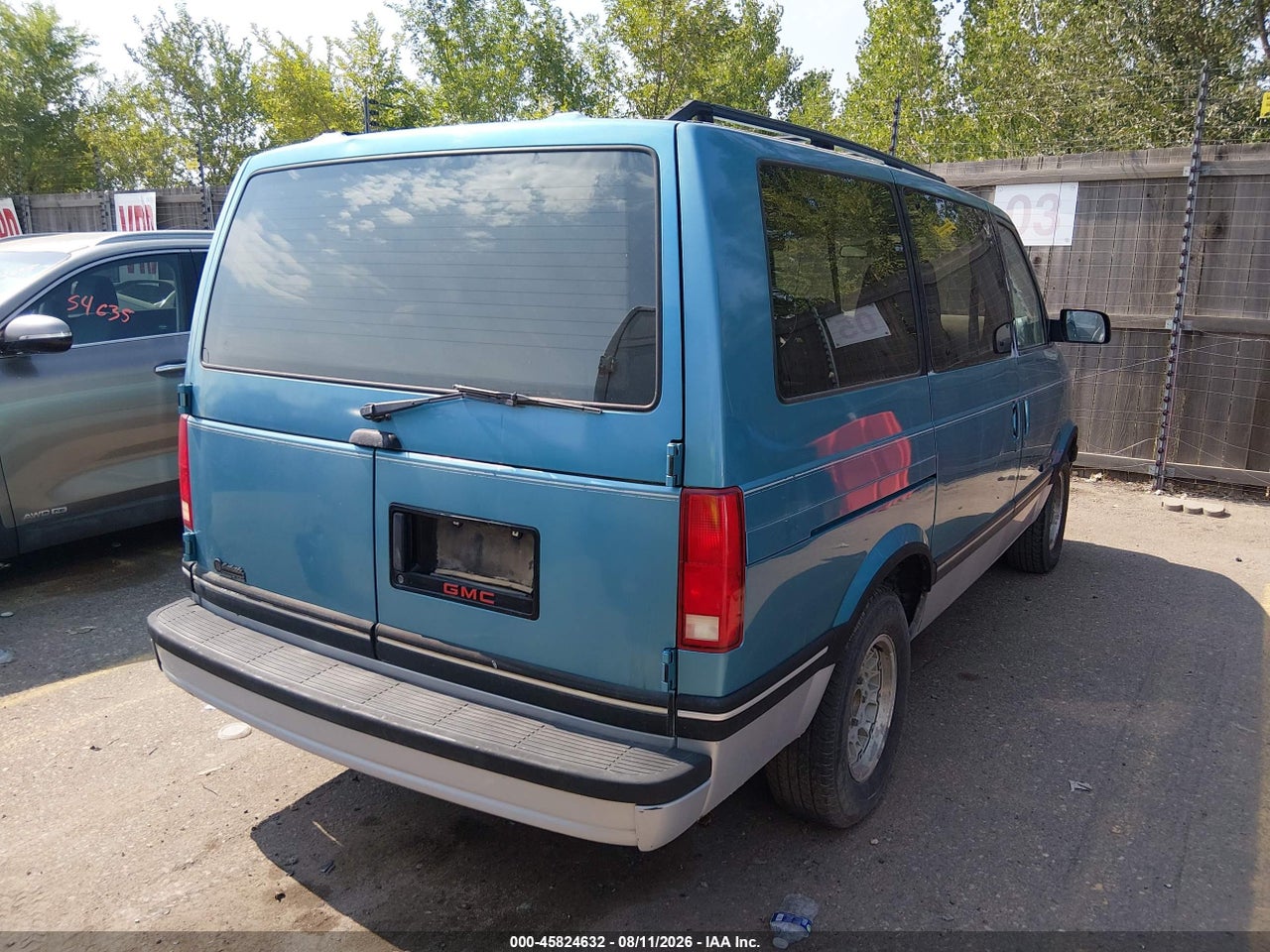 1GKDM19Z5NB****** · 1992 GMC SAFARI XT · 4/11