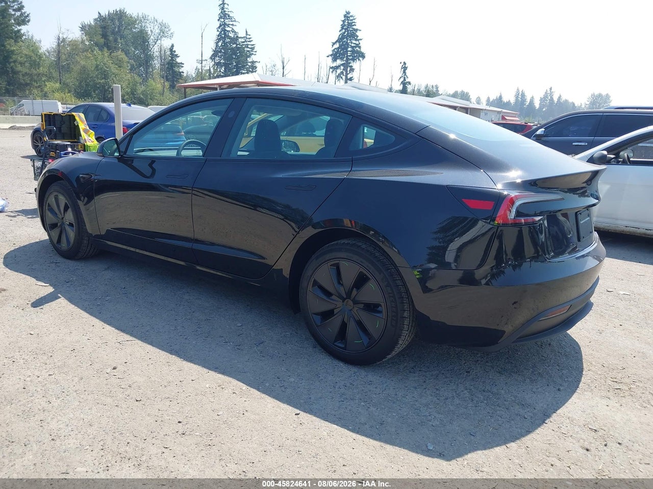 2026 TESLA MODEL 3 PREMIUM ALL-WHEEL DRIVE · 3/11