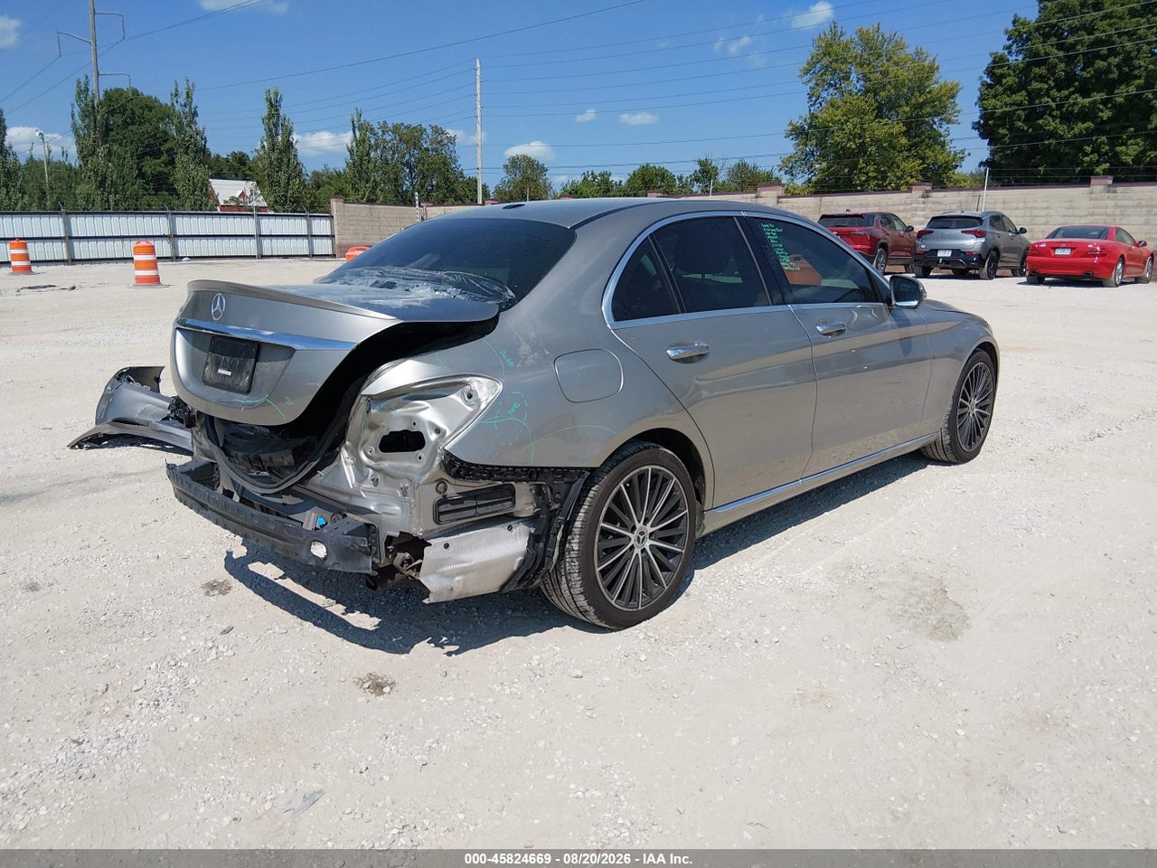 2019 MERCEDES-BENZ C 300 · 4/11