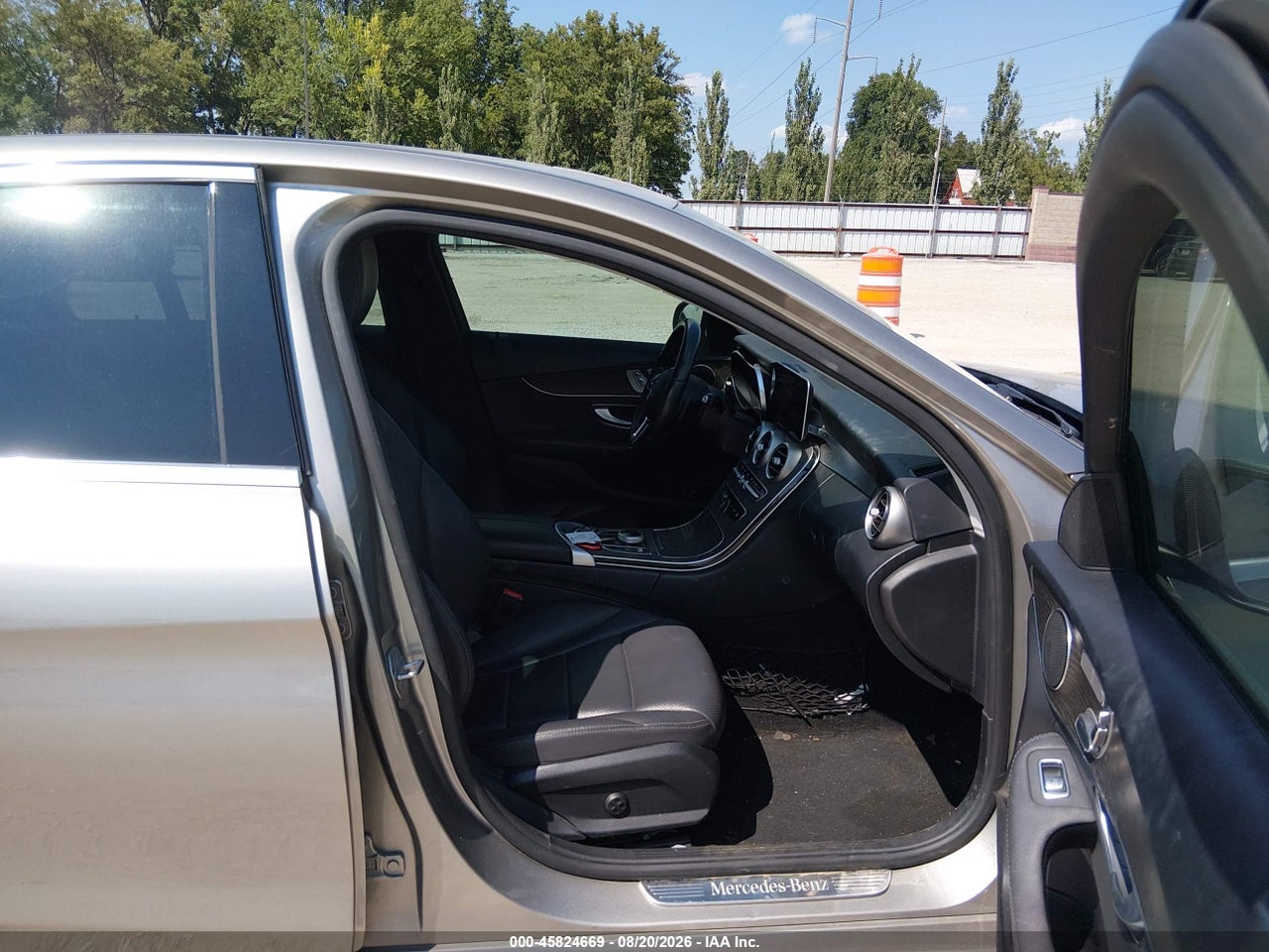 2019 MERCEDES-BENZ C 300 · 5/11