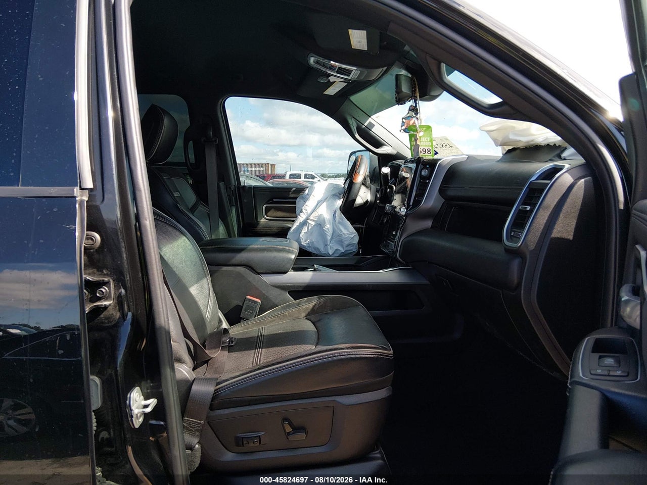 2022 RAM 2500 LARAMIE  4X4 6'4 BOX · 5/11