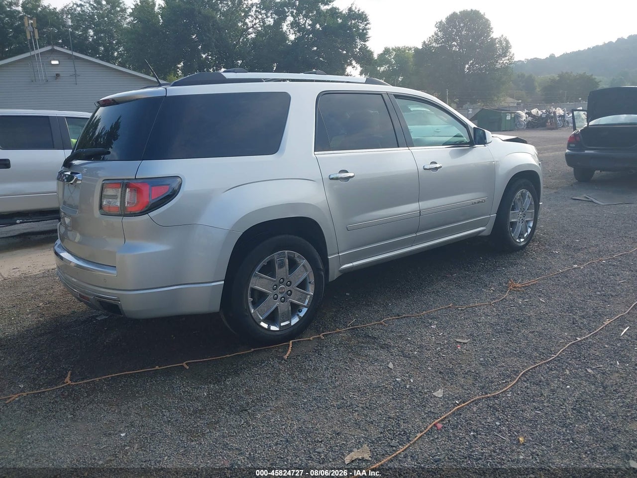 2016 GMC ACADIA DENALI · 4/11