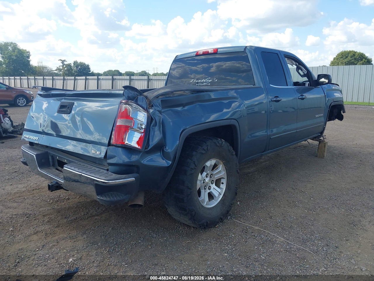 2014 GMC SIERRA 1500 SLE · 4/10